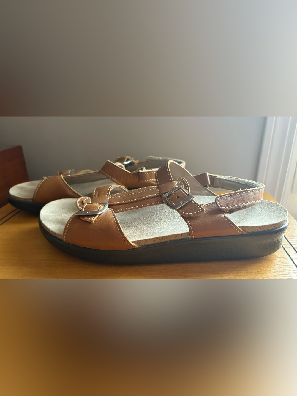 SAS Brown Leather T-Strap Sandals - Picture 2 of 11